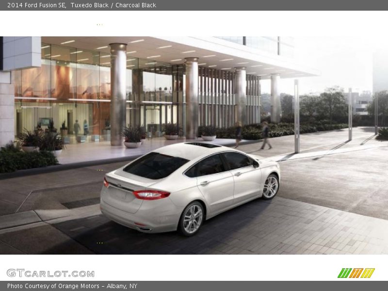 Tuxedo Black / Charcoal Black 2014 Ford Fusion SE