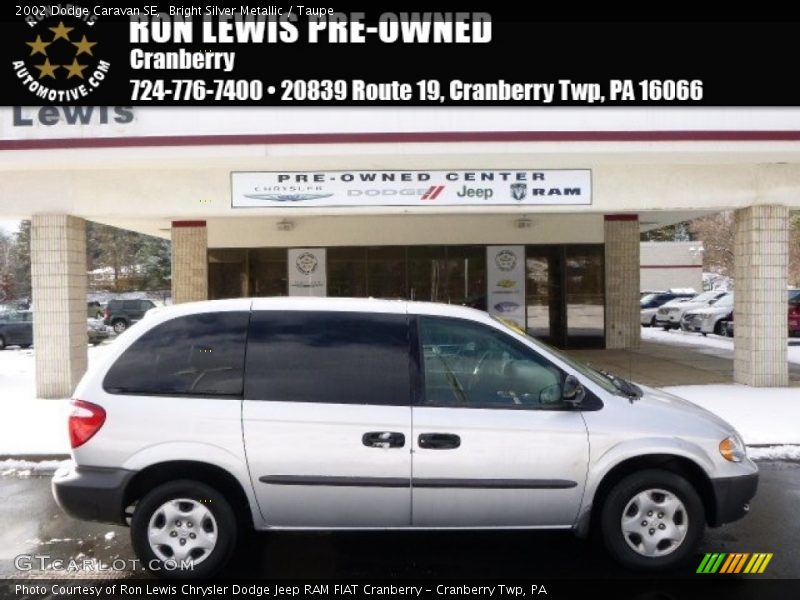 Bright Silver Metallic / Taupe 2002 Dodge Caravan SE
