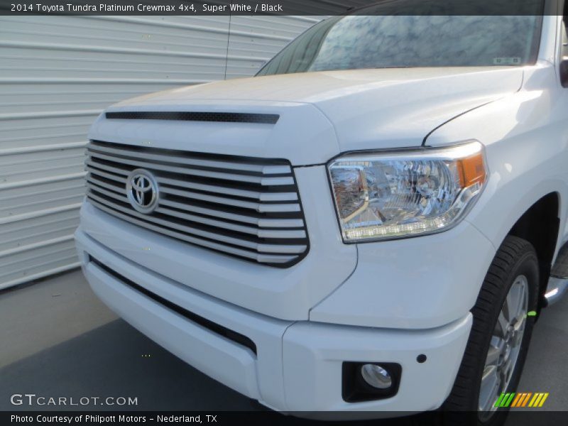 Super White / Black 2014 Toyota Tundra Platinum Crewmax 4x4