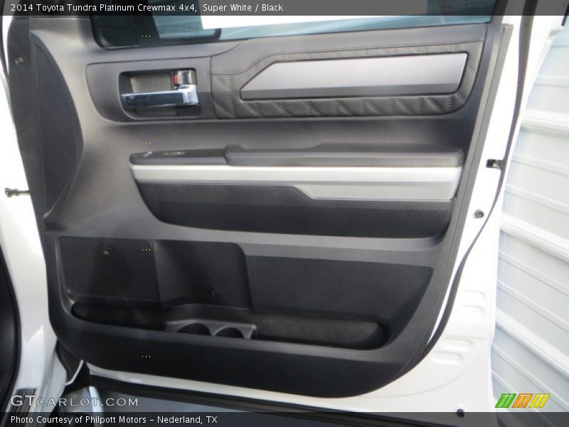 Super White / Black 2014 Toyota Tundra Platinum Crewmax 4x4