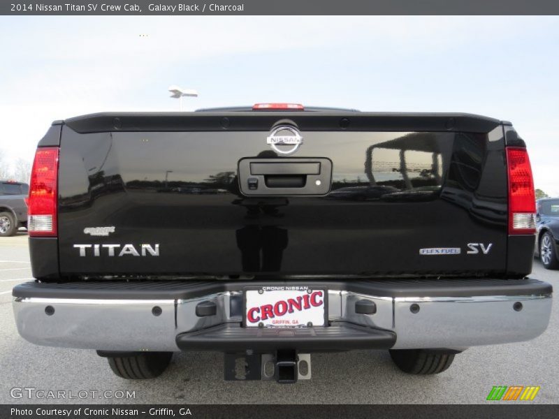 Galaxy Black / Charcoal 2014 Nissan Titan SV Crew Cab