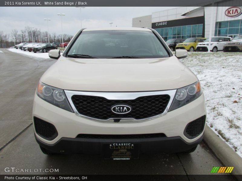 White Sand Beige / Black 2011 Kia Sorento LX
