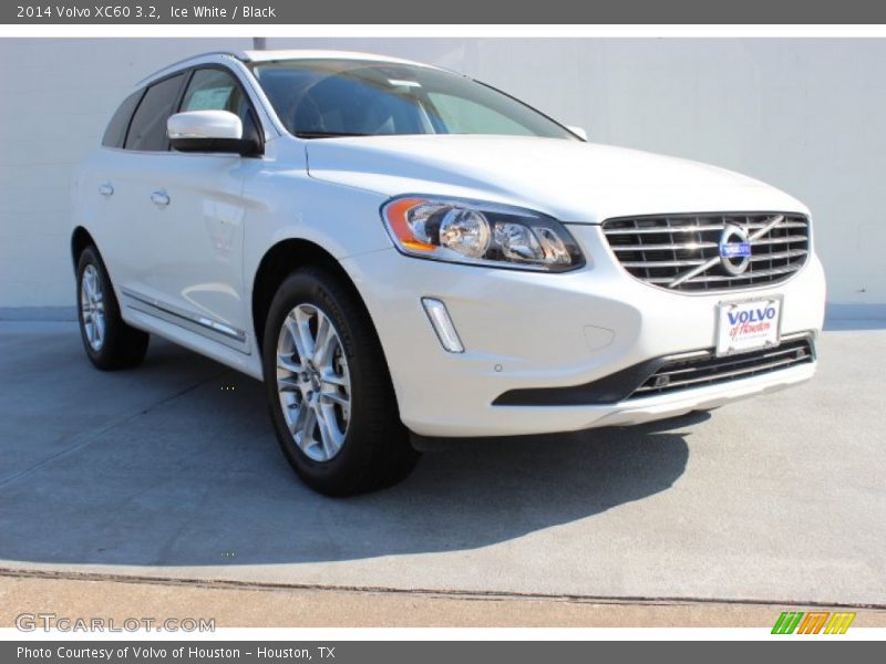 Ice White / Black 2014 Volvo XC60 3.2