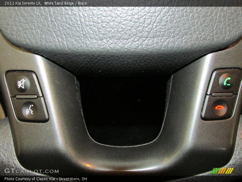 White Sand Beige / Black 2011 Kia Sorento LX