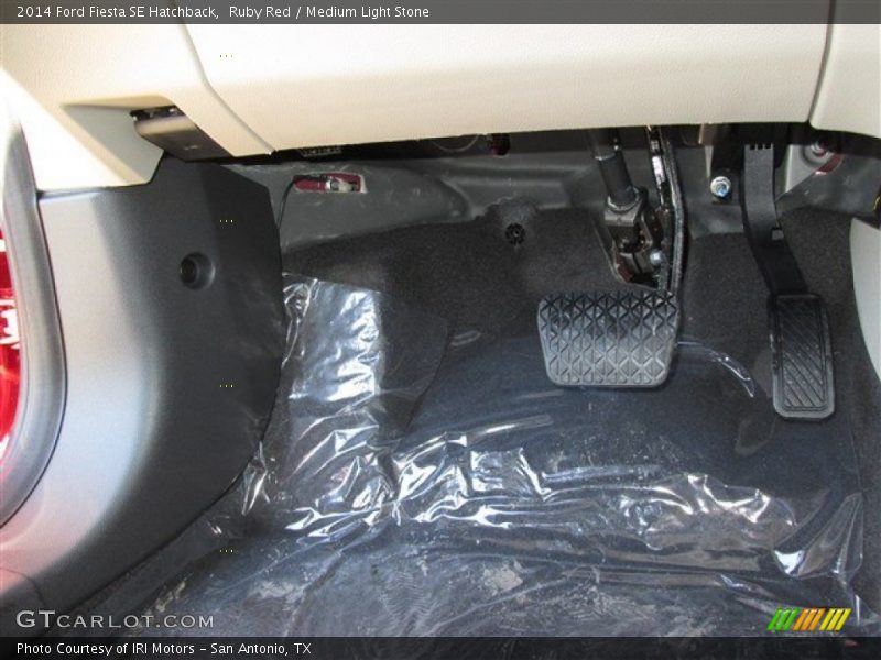 Ruby Red / Medium Light Stone 2014 Ford Fiesta SE Hatchback