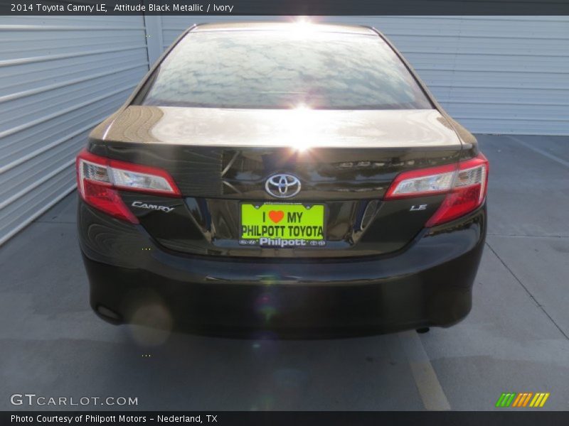 Attitude Black Metallic / Ivory 2014 Toyota Camry LE