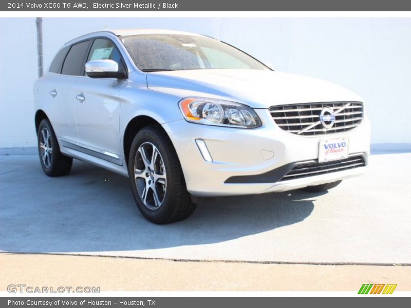 Electric Silver Metallic / Black 2014 Volvo XC60 T6 AWD