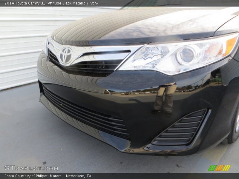 Attitude Black Metallic / Ivory 2014 Toyota Camry LE