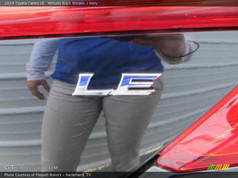 Attitude Black Metallic / Ivory 2014 Toyota Camry LE