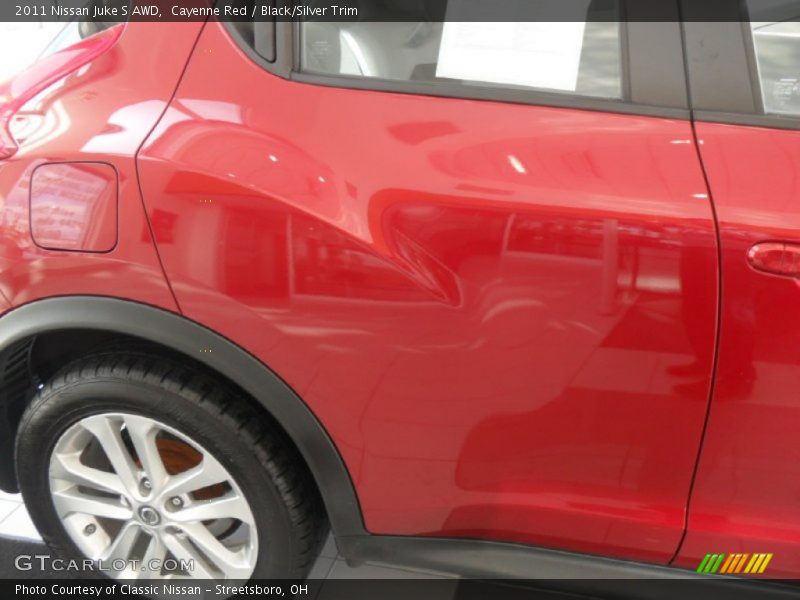 Cayenne Red / Black/Silver Trim 2011 Nissan Juke S AWD