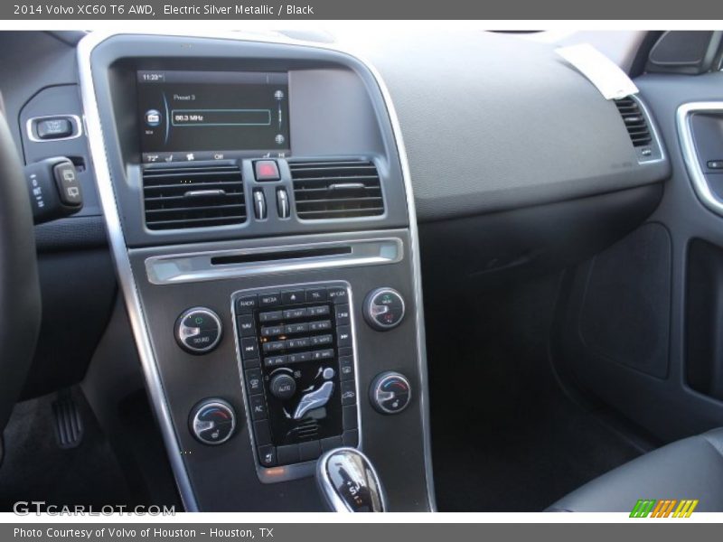 Electric Silver Metallic / Black 2014 Volvo XC60 T6 AWD