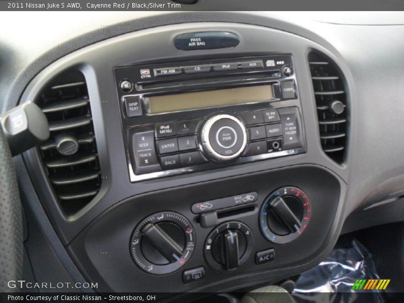 Cayenne Red / Black/Silver Trim 2011 Nissan Juke S AWD