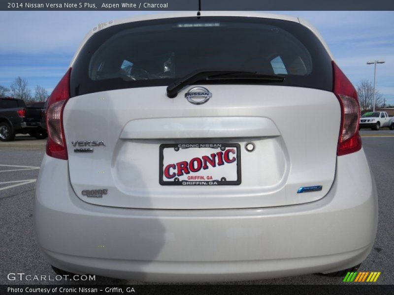 Aspen White / Charcoal 2014 Nissan Versa Note S Plus