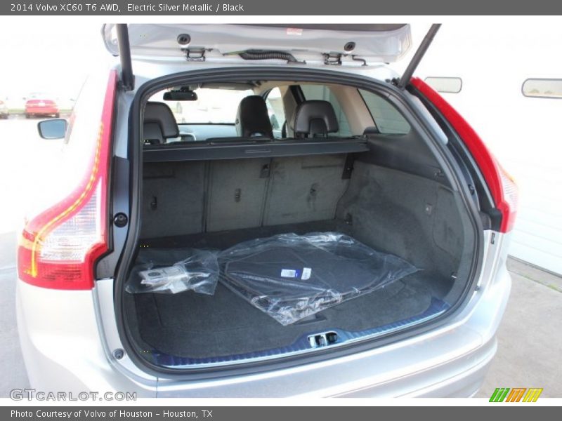  2014 XC60 T6 AWD Trunk