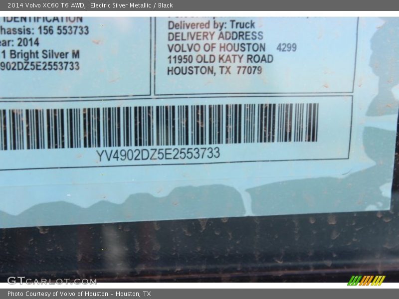 Electric Silver Metallic / Black 2014 Volvo XC60 T6 AWD