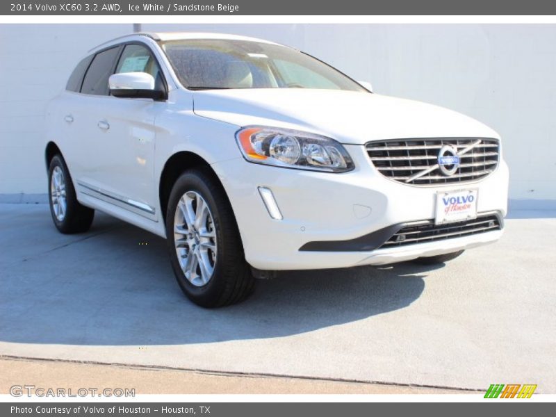 Ice White / Sandstone Beige 2014 Volvo XC60 3.2 AWD