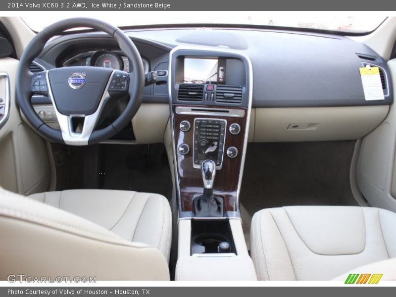Ice White / Sandstone Beige 2014 Volvo XC60 3.2 AWD