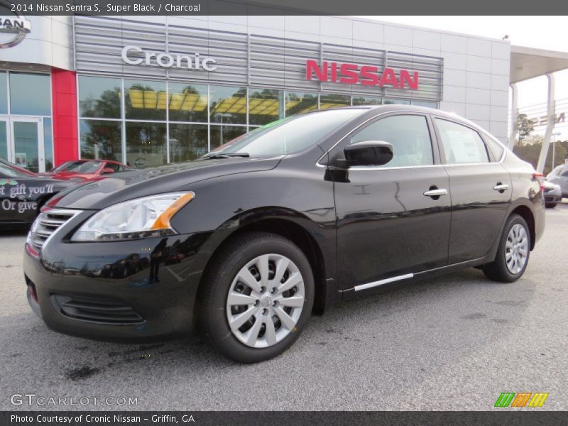 Super Black / Charcoal 2014 Nissan Sentra S