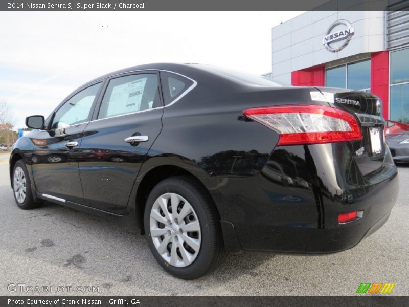 Super Black / Charcoal 2014 Nissan Sentra S