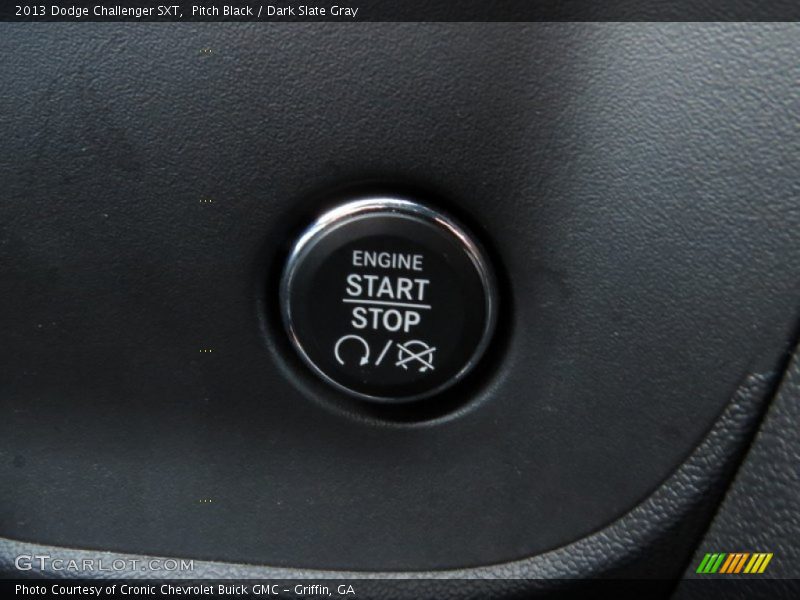 Pitch Black / Dark Slate Gray 2013 Dodge Challenger SXT