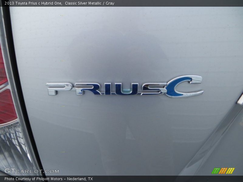 Classic Silver Metallic / Gray 2013 Toyota Prius c Hybrid One