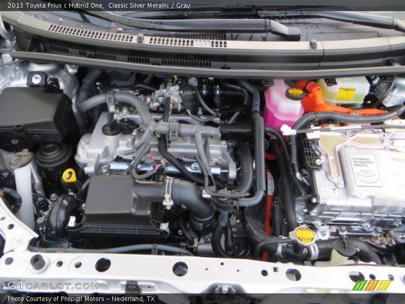 Classic Silver Metallic / Gray 2013 Toyota Prius c Hybrid One