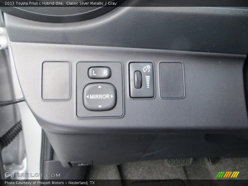 Classic Silver Metallic / Gray 2013 Toyota Prius c Hybrid One