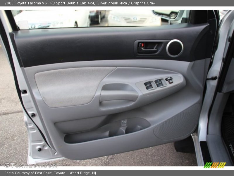 Silver Streak Mica / Graphite Gray 2005 Toyota Tacoma V6 TRD Sport Double Cab 4x4
