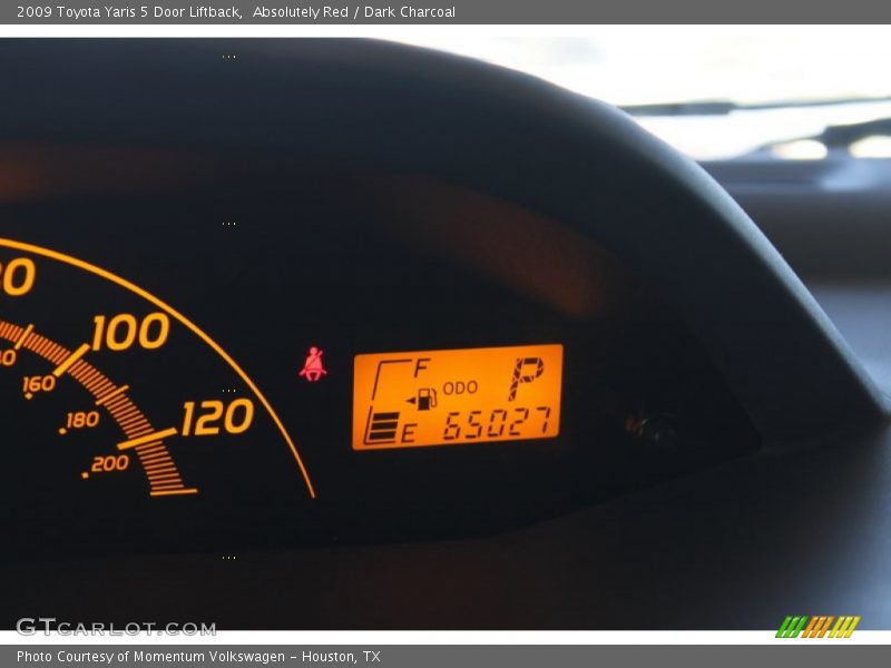 Absolutely Red / Dark Charcoal 2009 Toyota Yaris 5 Door Liftback