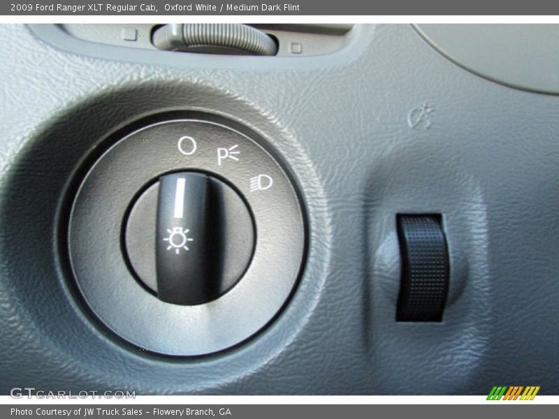 Oxford White / Medium Dark Flint 2009 Ford Ranger XLT Regular Cab