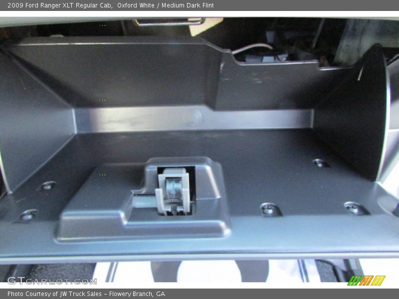 Oxford White / Medium Dark Flint 2009 Ford Ranger XLT Regular Cab