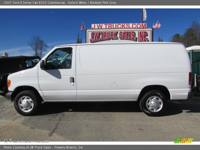 Oxford White / Medium Flint Grey 2007 Ford E Series Van E150 Commercial