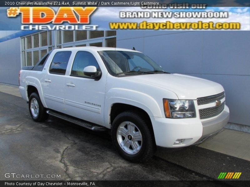 Summit White / Dark Cashmere/Light Cashmere 2010 Chevrolet Avalanche Z71 4x4