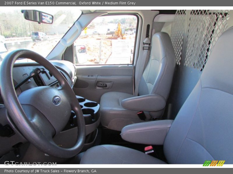 Oxford White / Medium Flint Grey 2007 Ford E Series Van E150 Commercial