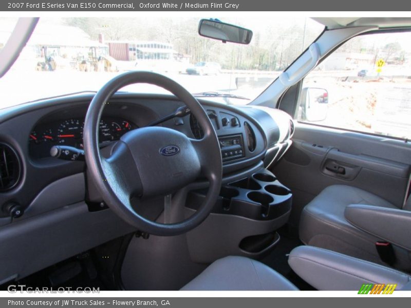 Oxford White / Medium Flint Grey 2007 Ford E Series Van E150 Commercial
