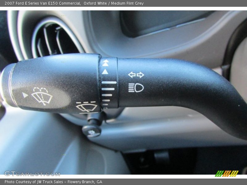 Oxford White / Medium Flint Grey 2007 Ford E Series Van E150 Commercial