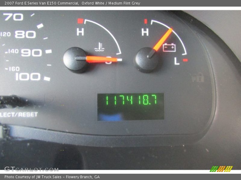 Oxford White / Medium Flint Grey 2007 Ford E Series Van E150 Commercial