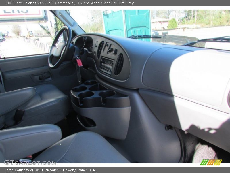 Oxford White / Medium Flint Grey 2007 Ford E Series Van E150 Commercial