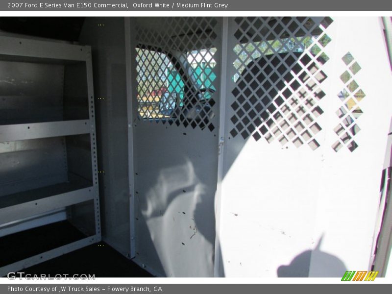 Oxford White / Medium Flint Grey 2007 Ford E Series Van E150 Commercial