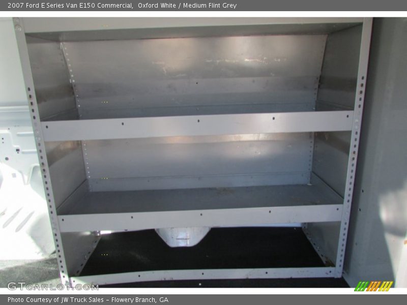 Oxford White / Medium Flint Grey 2007 Ford E Series Van E150 Commercial