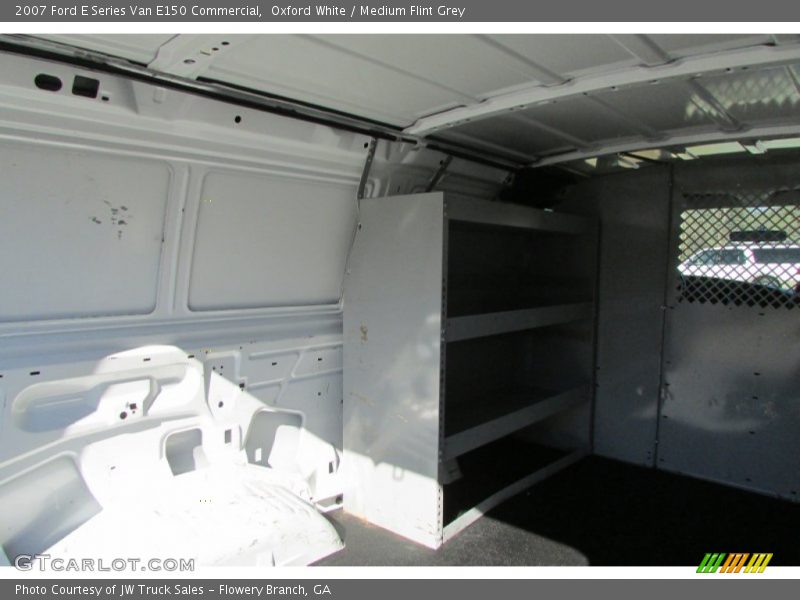 Oxford White / Medium Flint Grey 2007 Ford E Series Van E150 Commercial