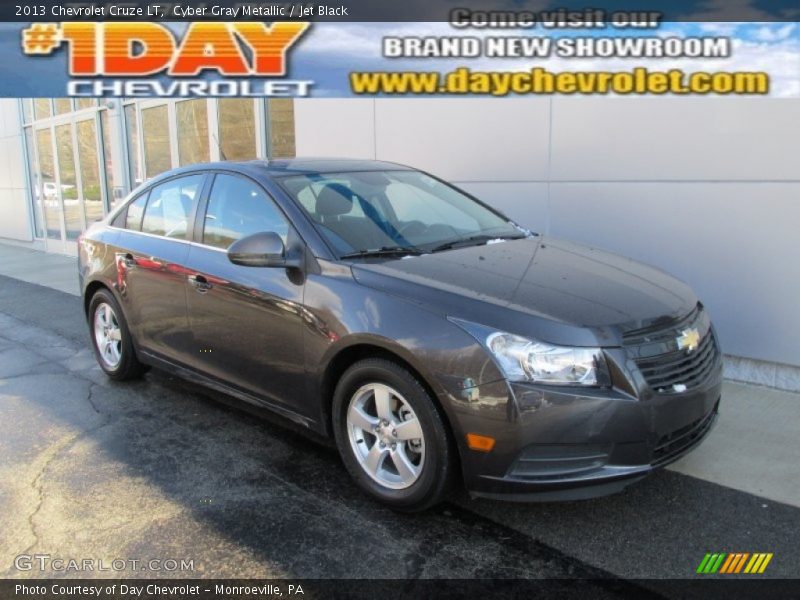 Cyber Gray Metallic / Jet Black 2013 Chevrolet Cruze LT
