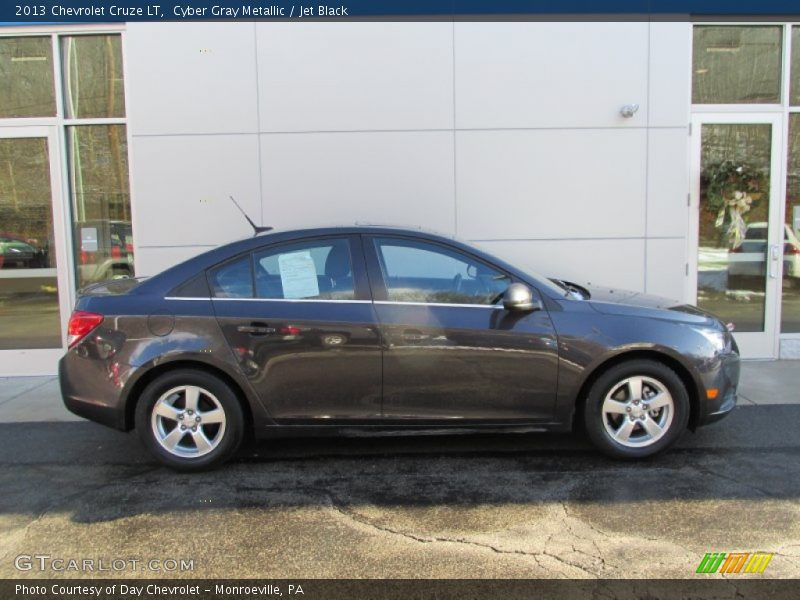 Cyber Gray Metallic / Jet Black 2013 Chevrolet Cruze LT