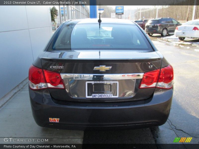 Cyber Gray Metallic / Jet Black 2013 Chevrolet Cruze LT