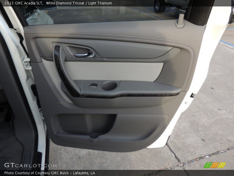 White Diamond Tricoat / Light Titanium 2013 GMC Acadia SLT