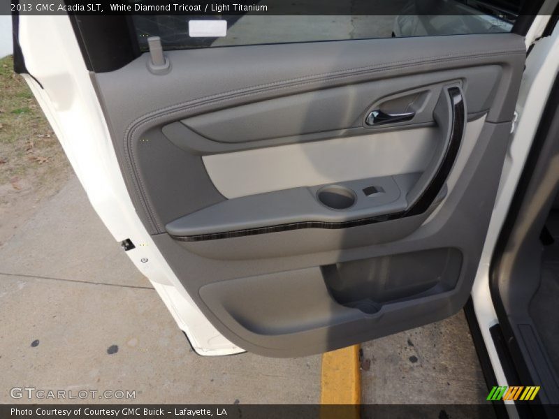 White Diamond Tricoat / Light Titanium 2013 GMC Acadia SLT