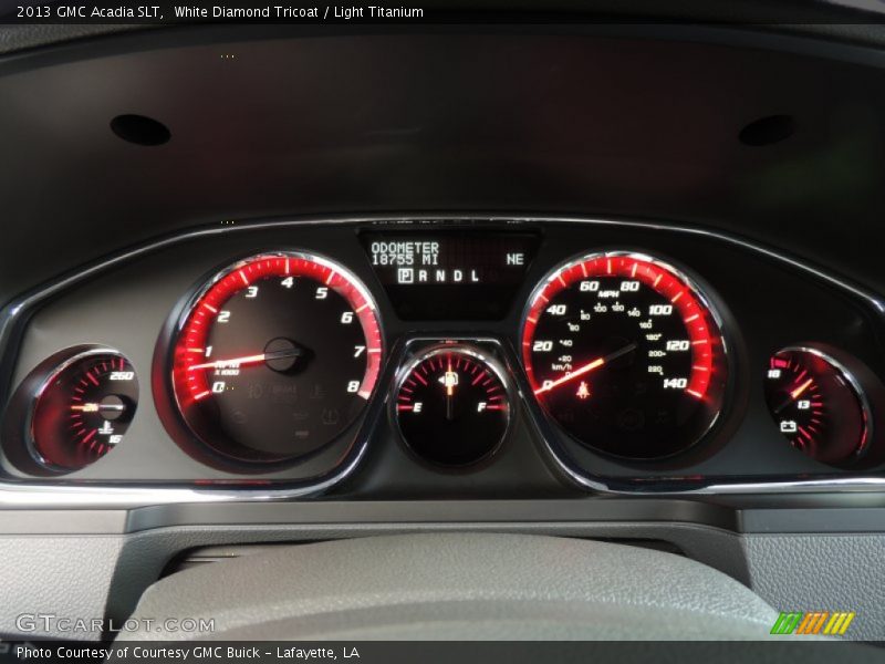 White Diamond Tricoat / Light Titanium 2013 GMC Acadia SLT
