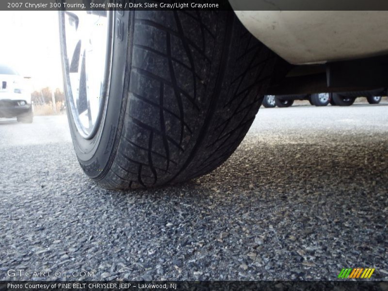 Stone White / Dark Slate Gray/Light Graystone 2007 Chrysler 300 Touring