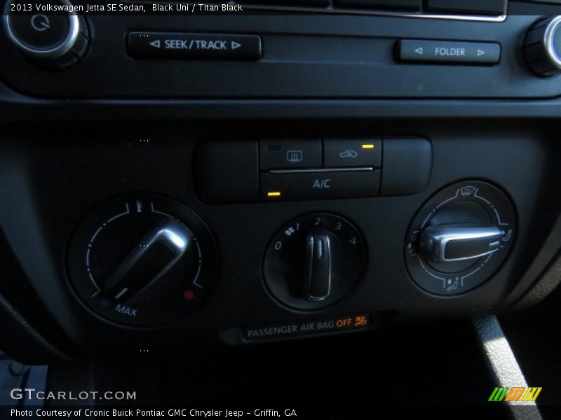 Black Uni / Titan Black 2013 Volkswagen Jetta SE Sedan