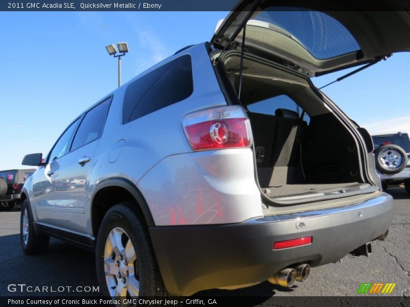 Quicksilver Metallic / Ebony 2011 GMC Acadia SLE